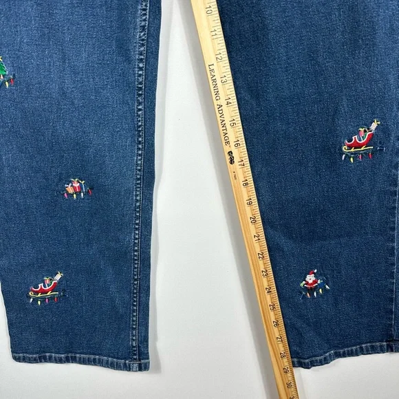 Quacker Factory Christmas Blue Jeans with Festive Embroidery Size Large - Picture 9 of 10